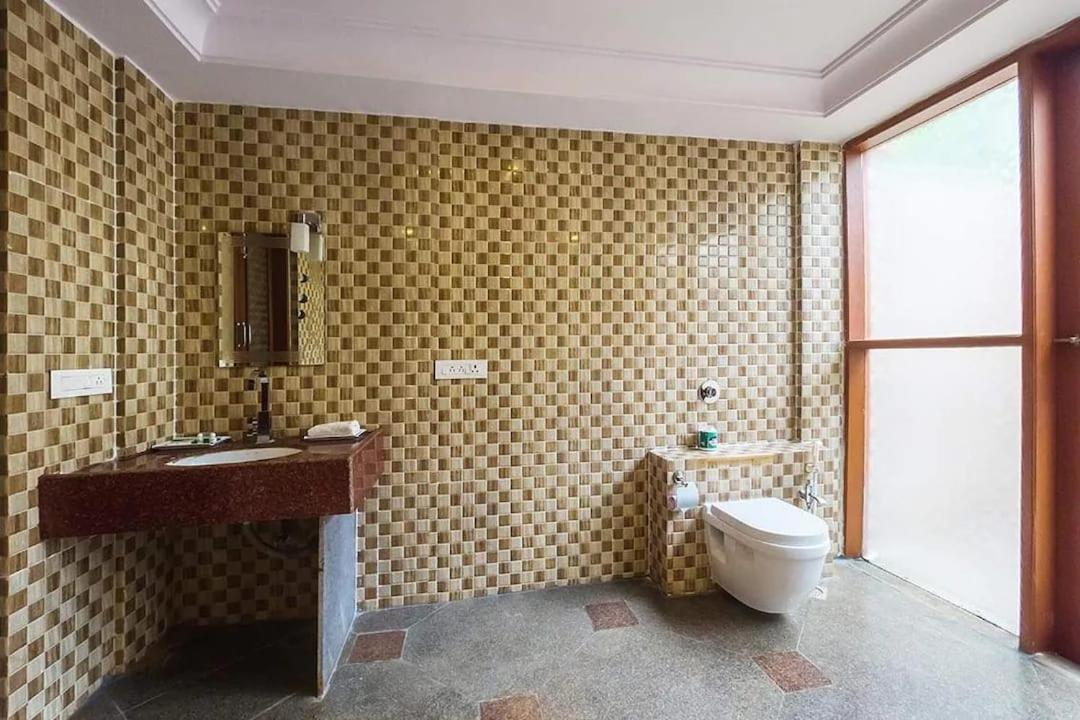 Krishna Heritage Resort Badami Exterior photo