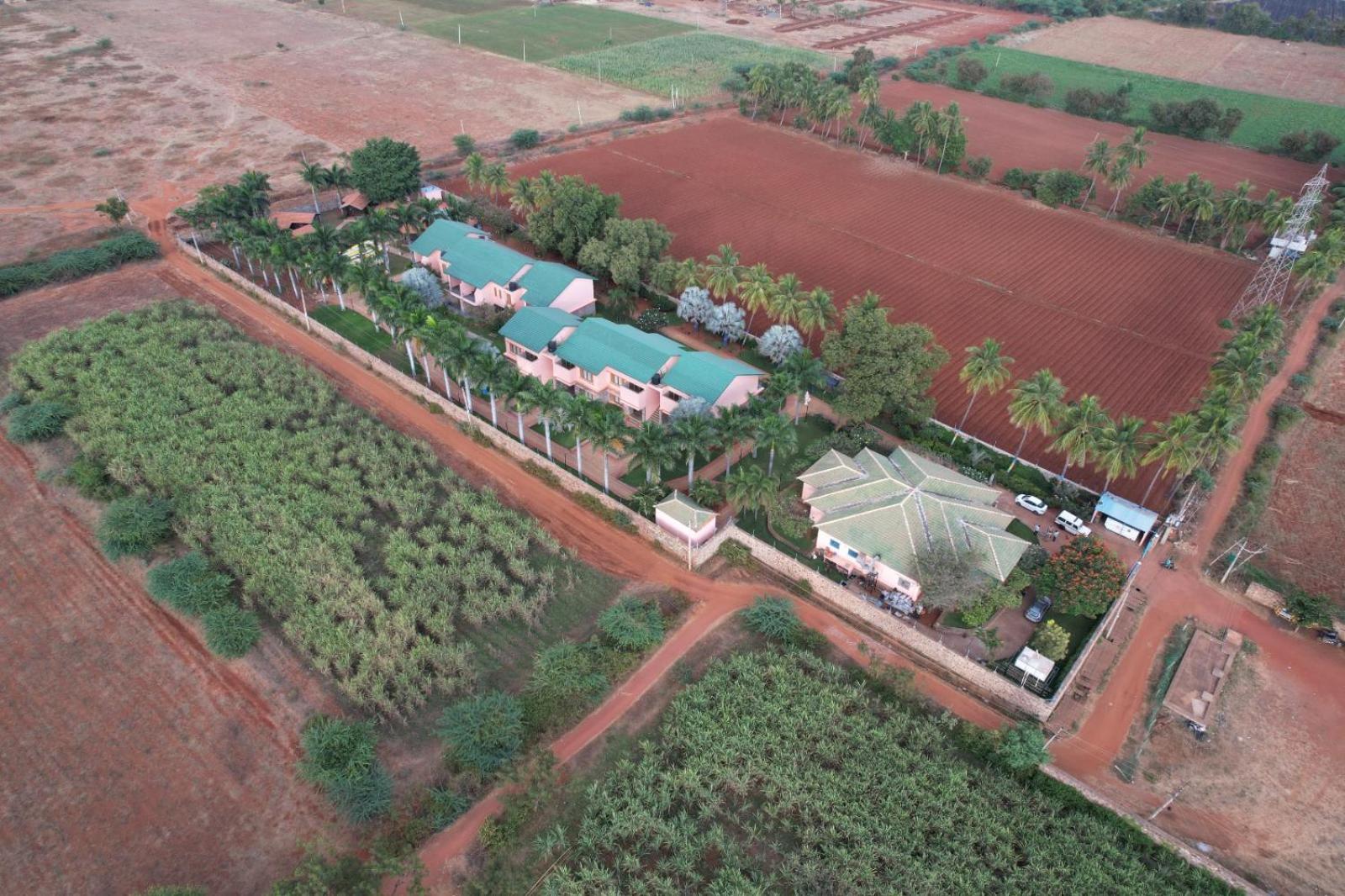 Krishna Heritage Resort Badami Exterior photo